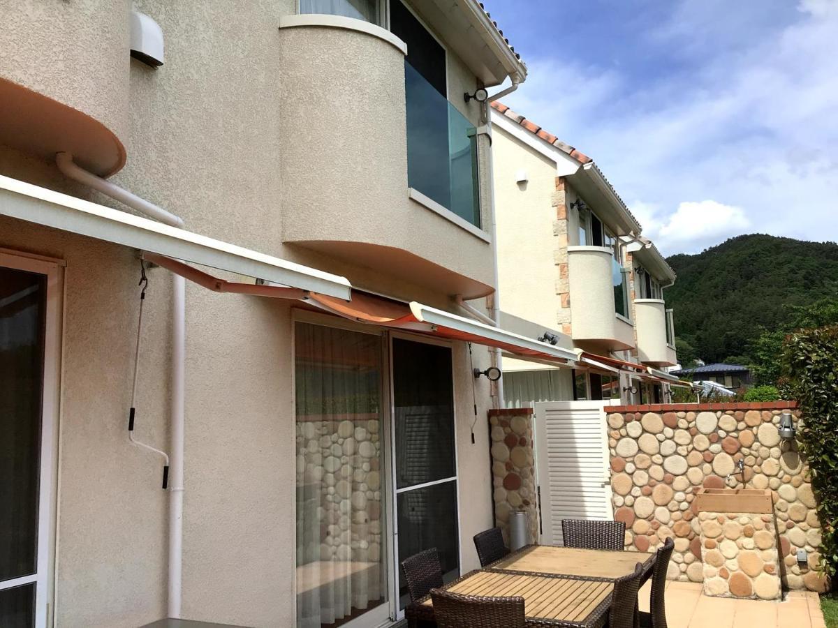 Kawaguchiko Urban Resort Villa Fujikawaguchiko Bagian luar foto