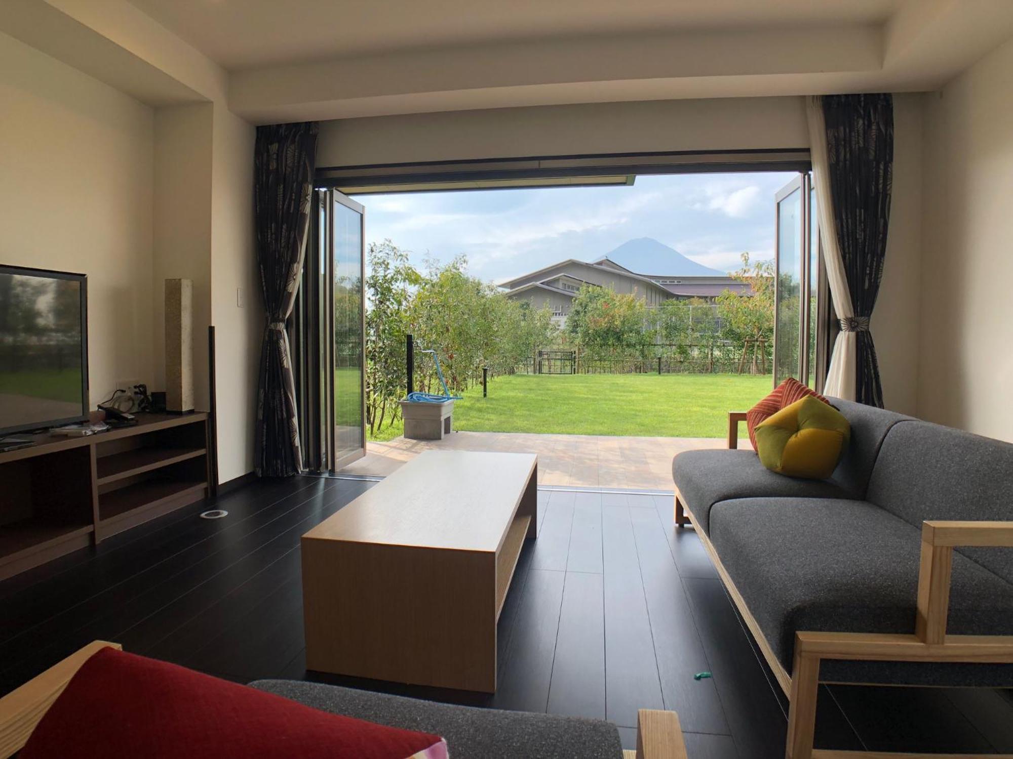 Kawaguchiko Urban Resort Villa Fujikawaguchiko Bagian luar foto