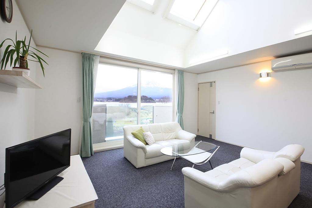 Kawaguchiko Urban Resort Villa Fujikawaguchiko Ruang foto