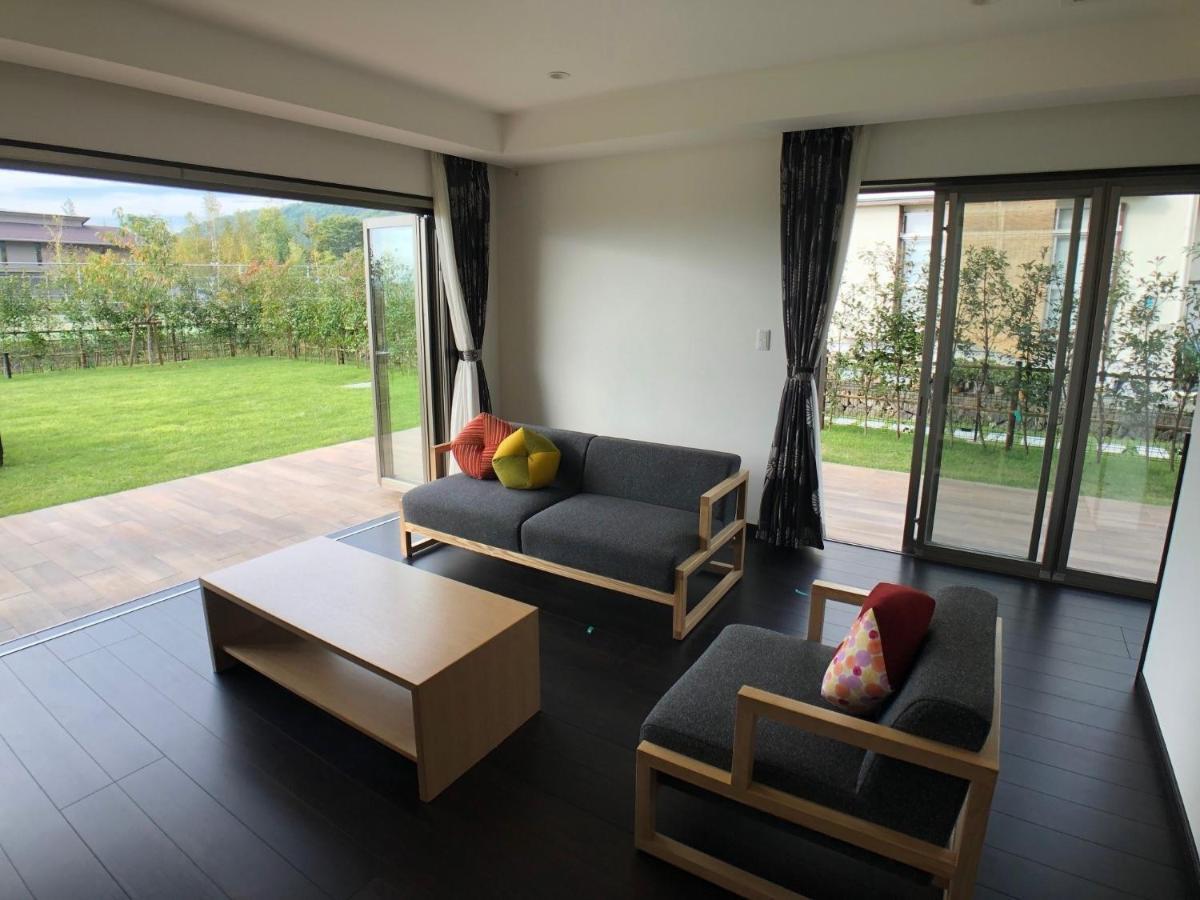 Kawaguchiko Urban Resort Villa Fujikawaguchiko Bagian luar foto